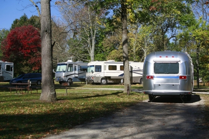 The U.S. Census Bureau has a plan to count people without permanent addresses, including sending 14,000 workers to campgrounds, RV parks, hotels and marinas.